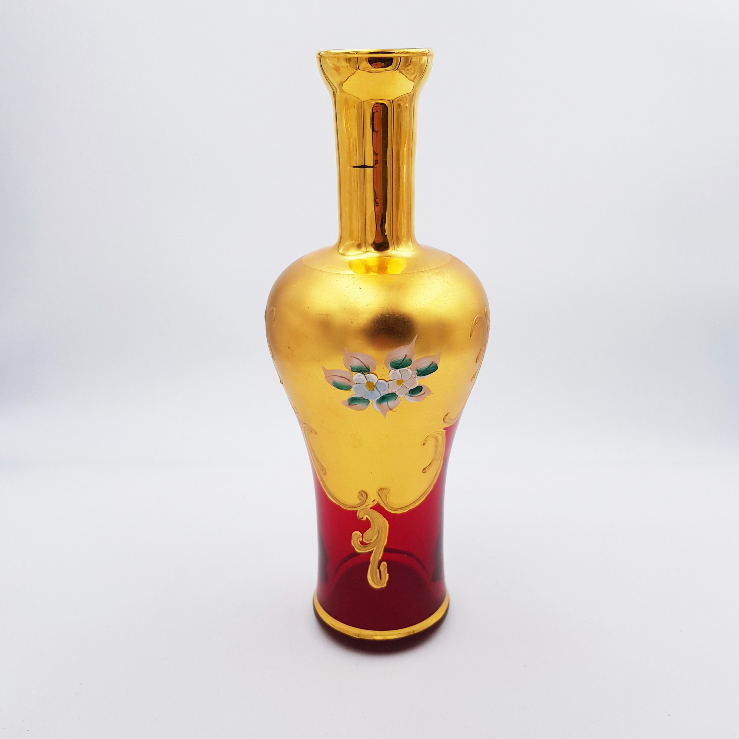 Vase Art Nouveau en verre rouge et or